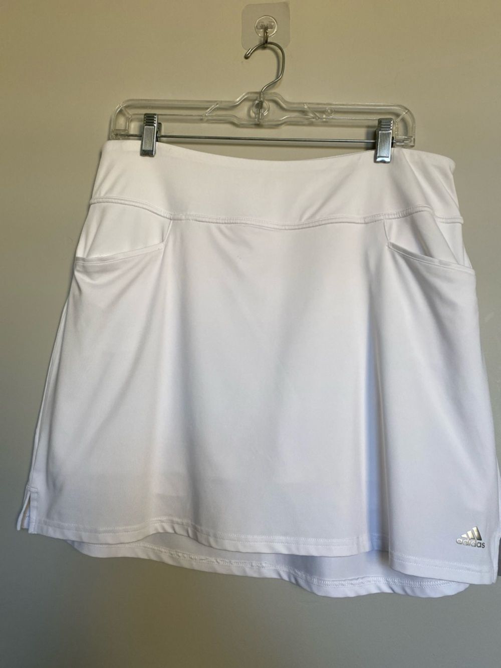 Adidas Women’s white Golf/Pickelball/Tennis Skort size L